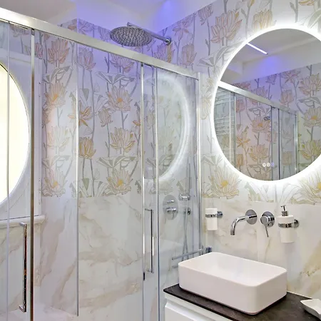 Apartman Spacious Prati For Families